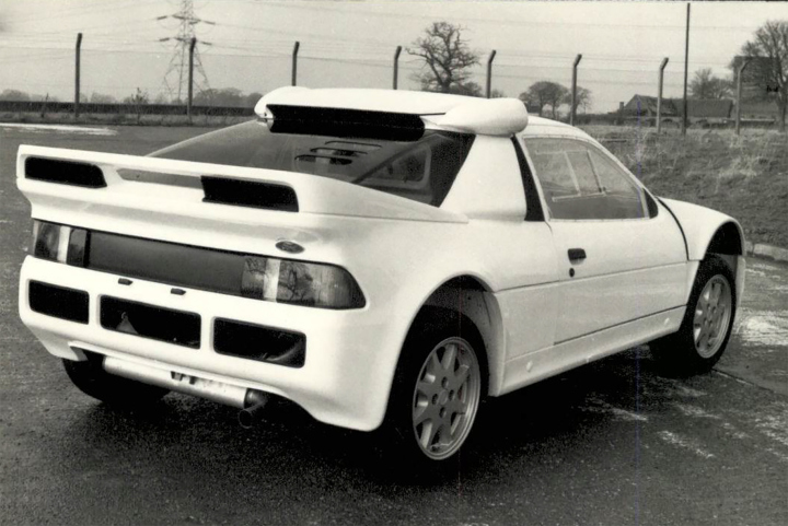 Ford RS 200 - Rear